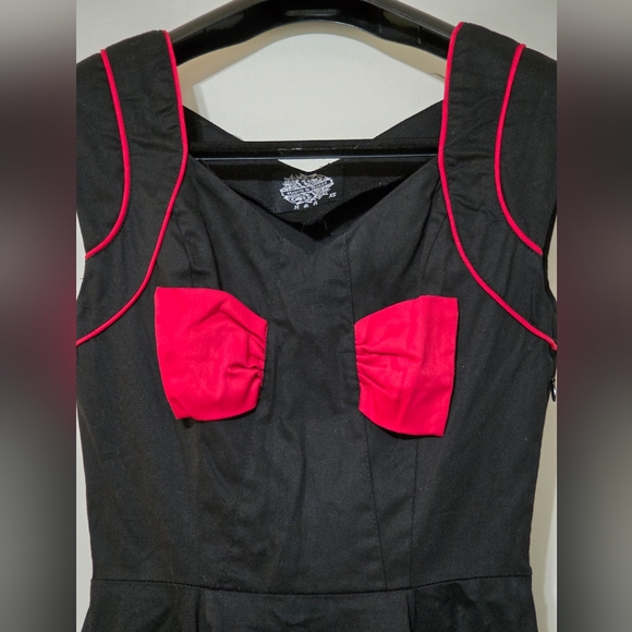 Hearts And Roses Black And Red Retro Inspired Pin Up Style Dress With Red Bow XS - Picture 6 of 14
